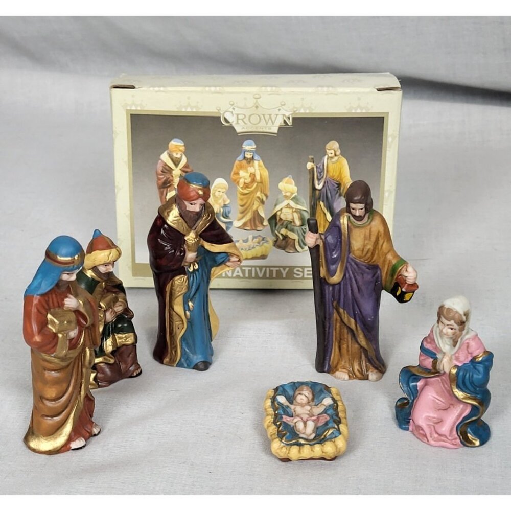 Vintage 6pc miniature Christmas Nativity Set Scene Manger Holiday Crown Accents